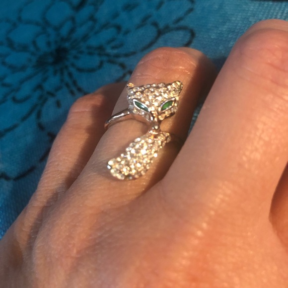 Glittery fox ring with green eyes size 7 - Picture 3 of 5